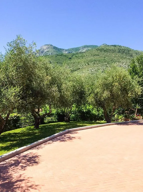 Il Giardino Degli Ulivi Hotel Toirano Vakantiehuis